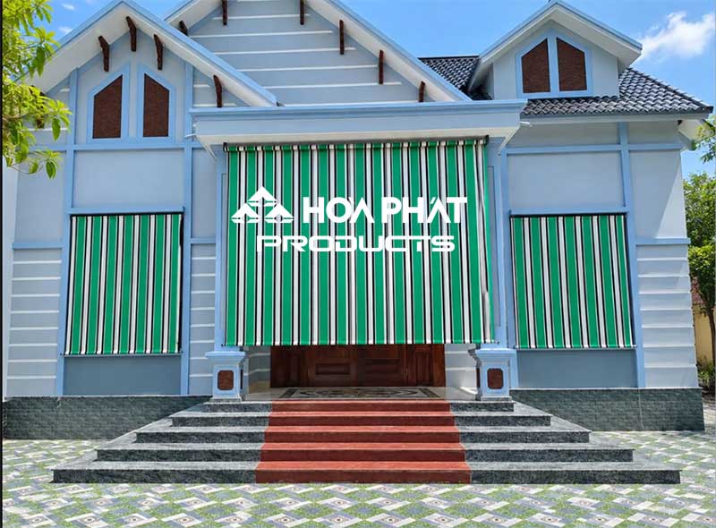 Bạt cuốn lò xo tự hãm Hòa Phát che nắng mưa