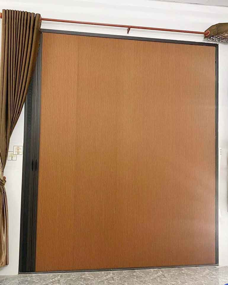 Cửa rèm tổ ong hệ Maxdoor Hòa Phát