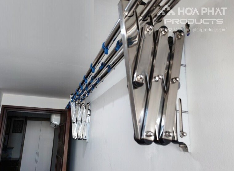 Giàn phơi xếp ngang lắp cho ban công chung cư