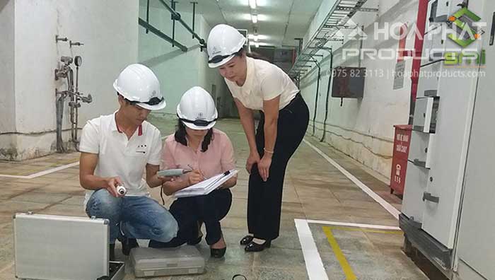 Nhân viên Hòa Phát khảo sát trước khi lắp đặt